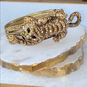 Beautiful Gold Crystal Cat Bracelet